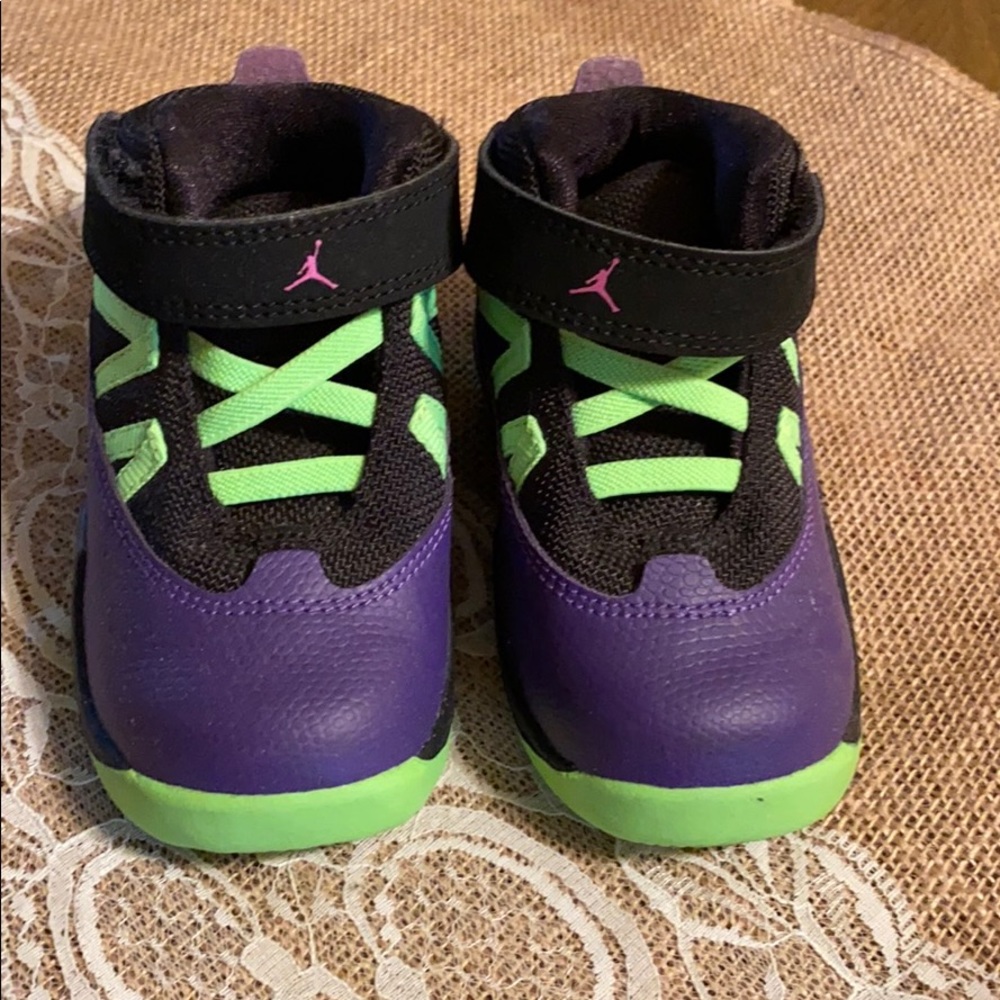 Jordan - Picture 3 of 3